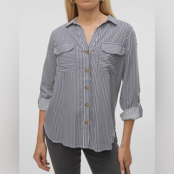 Vero Moda Tops - Vero Moda Navy and White Striped Top excellent condition size M Petite